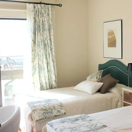 Luxury In + Pool Вилла Адехе