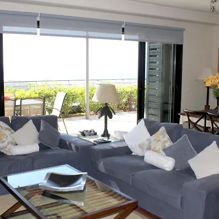 Luxury In + Pool Вилла