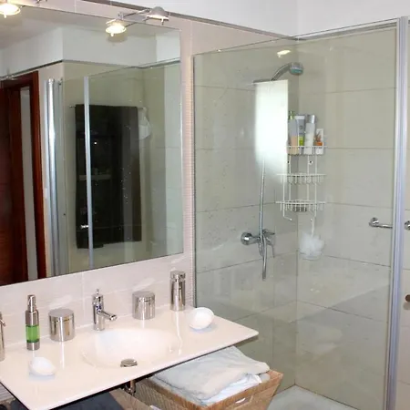 Luxury In + Pool Вилла *