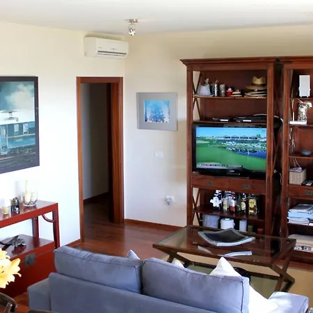 Вилла Luxury In + Pool Адехе