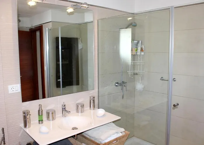 Luxury In + Pool Villa *