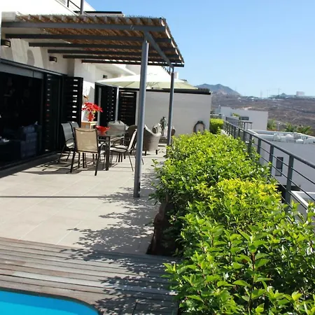 Luxury In + Pool וילה אדחה