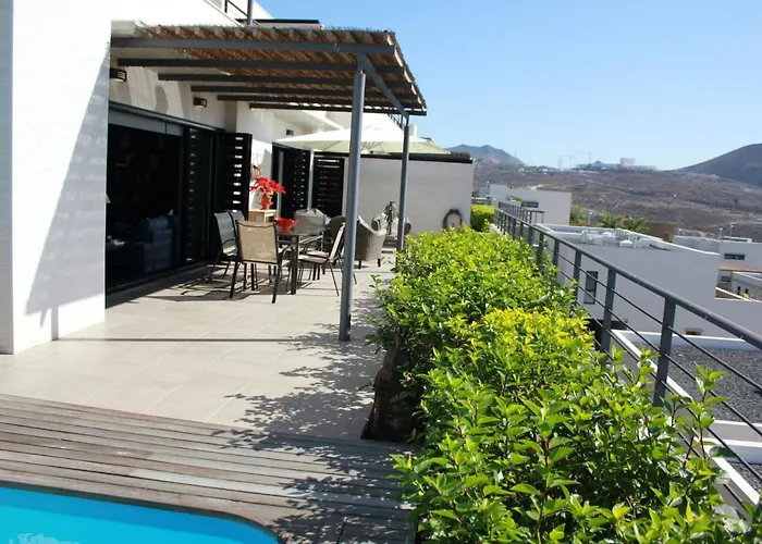 Luxury In + Pool 빌라 아데제