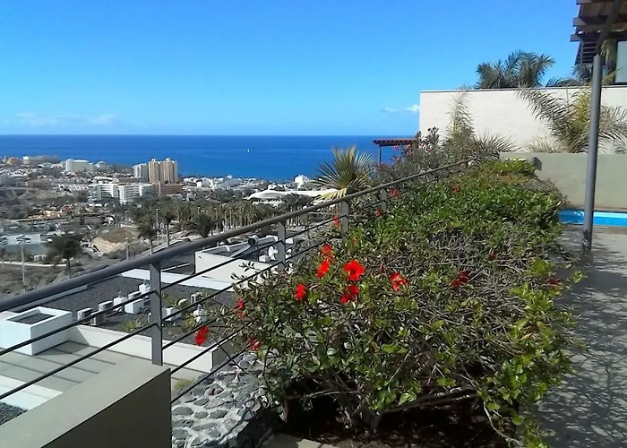 Luxury In + Pool * 아데제